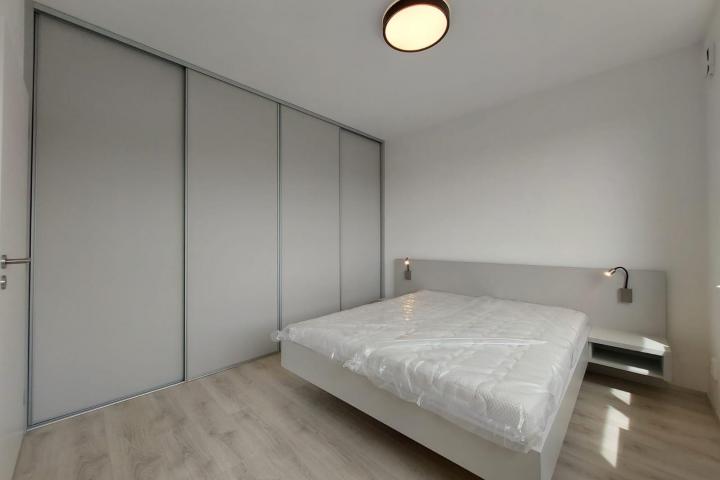 Schlafzimmer nach Maß / Grey ST Laser | Moderner Stil / Prešov